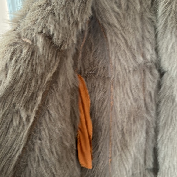 Brand new shearling faux fur coat - Picture 3 of 7